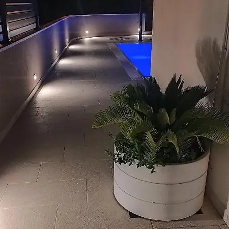 Pool Fantasy Apartmant Primosten