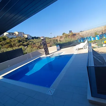 Pool Fantasy Apartmant Primosten